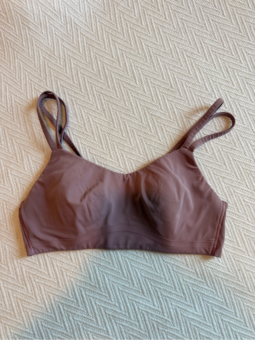 Lululemon like a cloud bra